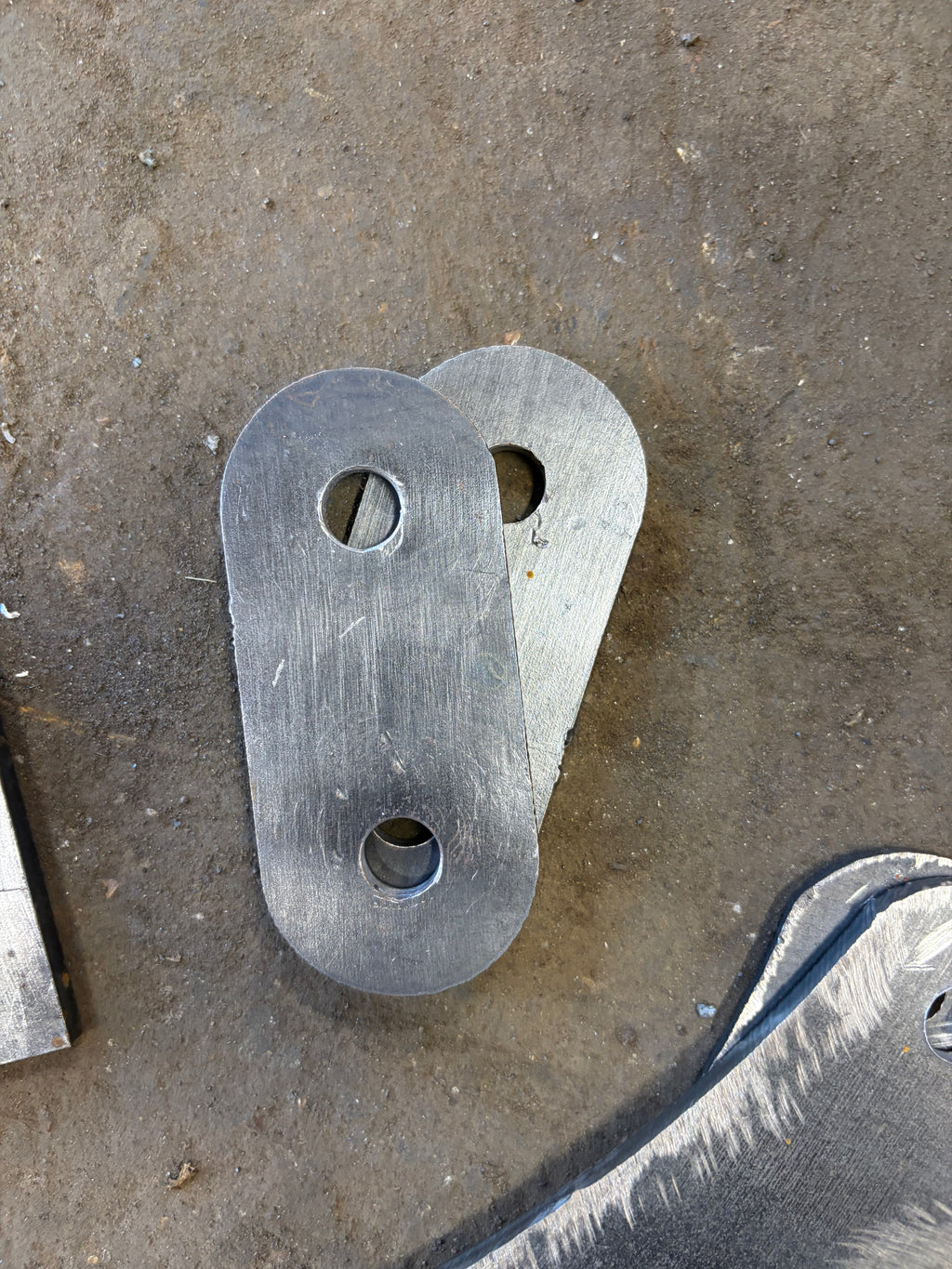 Anti wrap Traction bar brackets